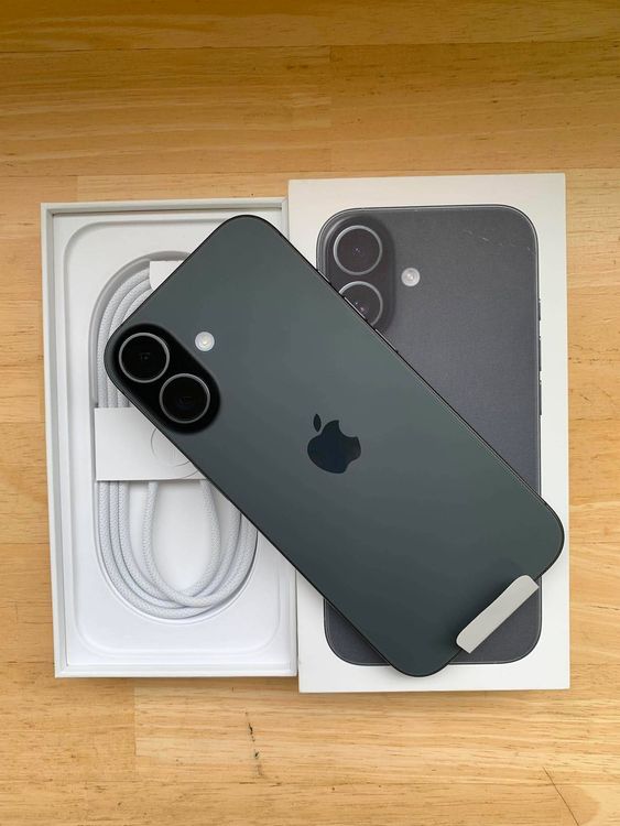 ����̤���� iPhone 17 256GB �֥�å�
