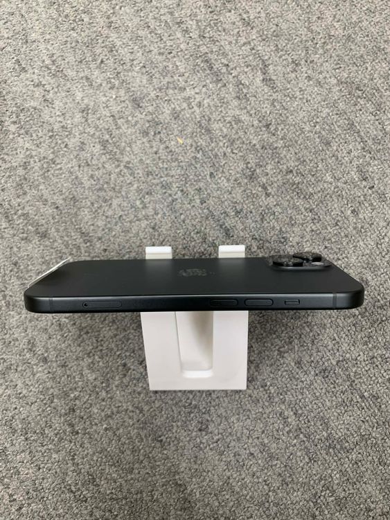 ���� ���� iPhone 15 �֥�å� 128GB