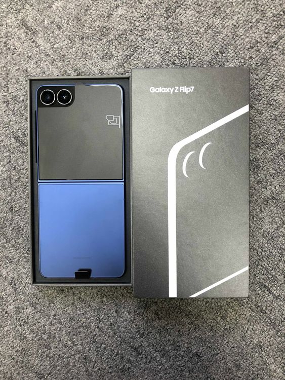 ̤ , GALAXY Z Flip7 256GB ֥롼 ɥ