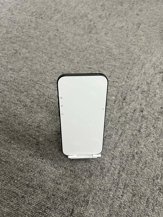 ���� ���� iPhone 15 �֥�å� 128GB