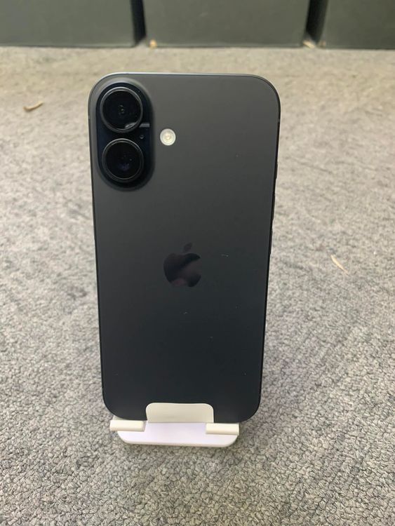 ���� Ʊ�͡�iPhone 16 �֥�å� 256GB