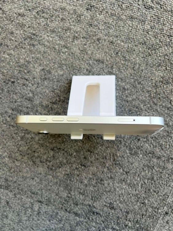 ����Ʊ�� iPhone 16e �ۥ磻��128GB�����̥����롦05/16��05/31
