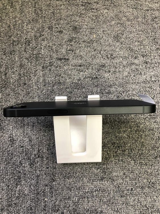   iPhone 16e ֥å 128GB