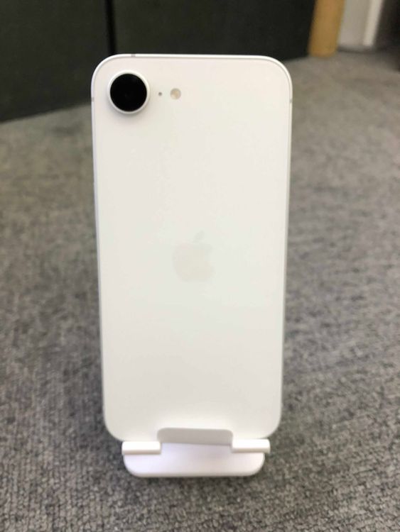   iPhone 16e ۥ磻 128GB