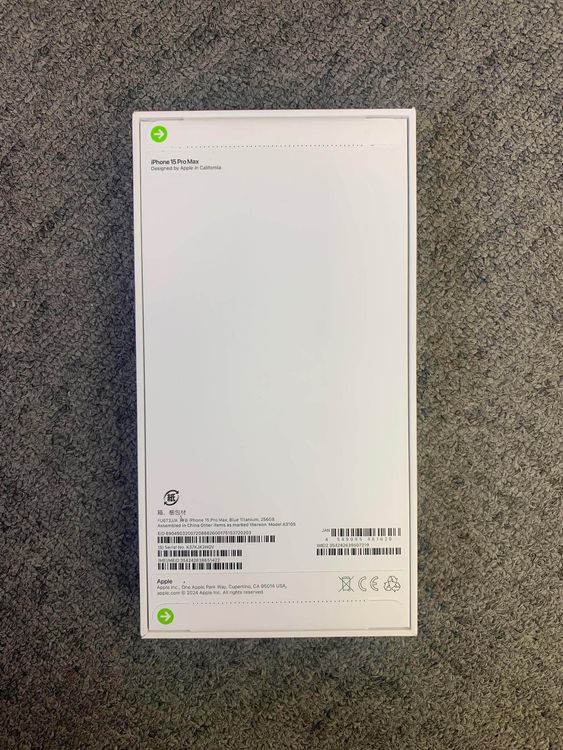����̤��������������iPhone 15 Pro Max 256GB �֥롼�����˥���