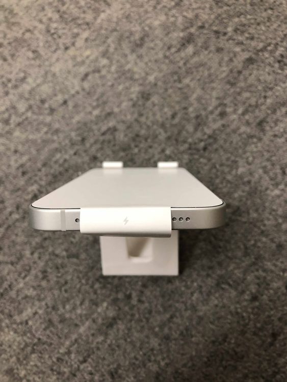   iPhone 16e ۥ磻 128GB