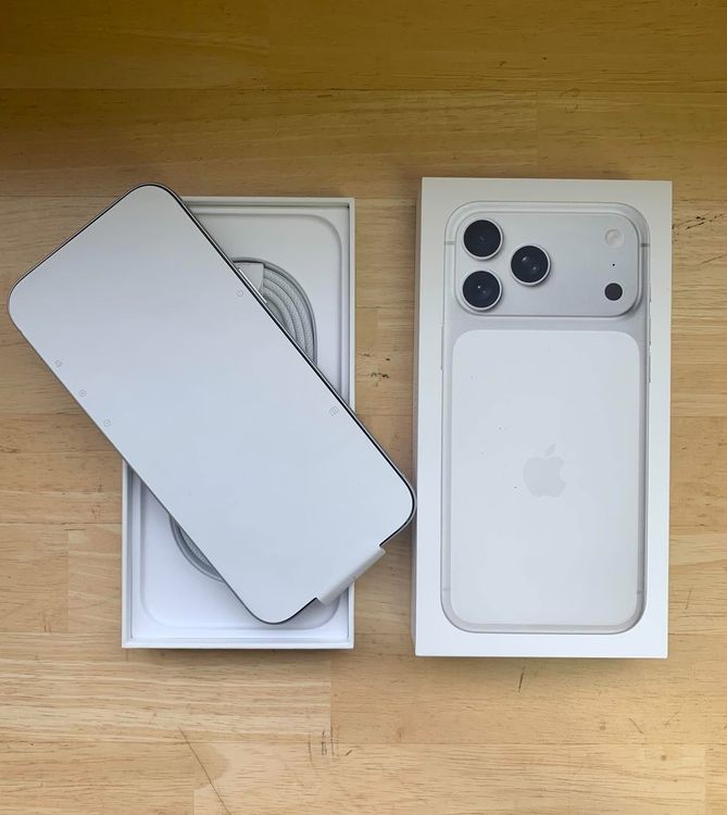 ���ʡ�̤���� iPhone 17 PRO MAX 1TB ����С�