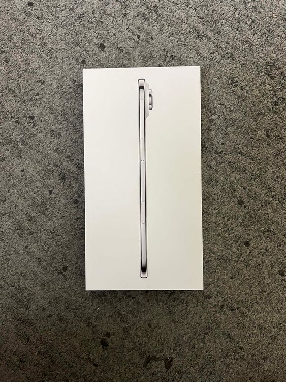 ���ʡ�̤���� iPhone Air 256GB�����饦�ɥۥ磻�� ����SIM�ե꡼