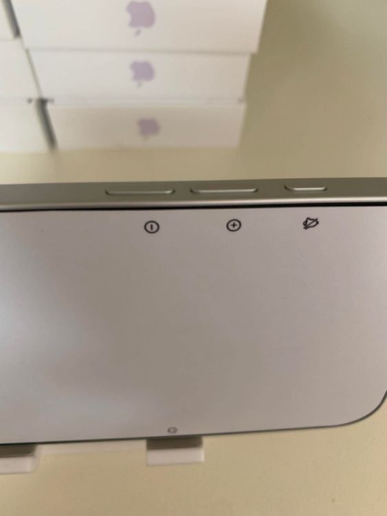 ����Ʊ�� iPhone 16e �ۥ磻�� 128GB��������ǥ󥦥�����������