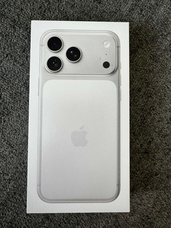 ���ʡ�̤���� iPhone17 Pro Max 256GB ����С�