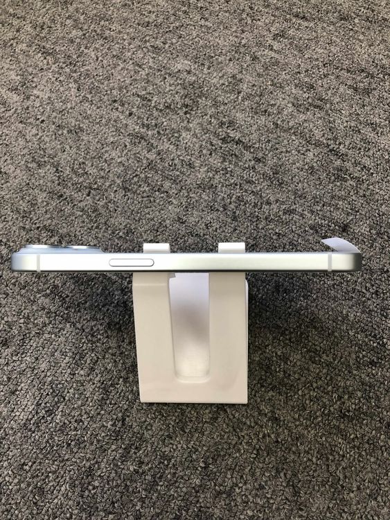   iPhone 15 ֥롼 128GB