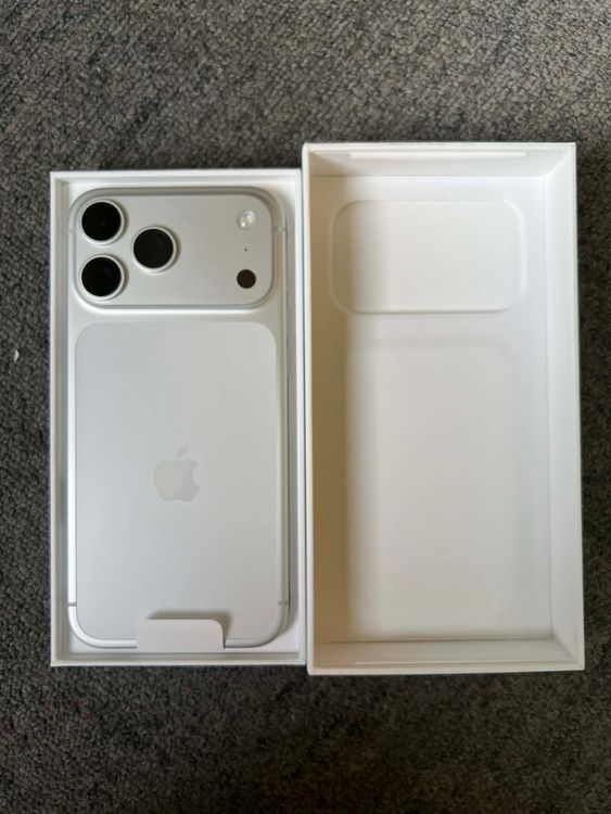 ����̤���� Iphone 17 pro max 256GB������С�