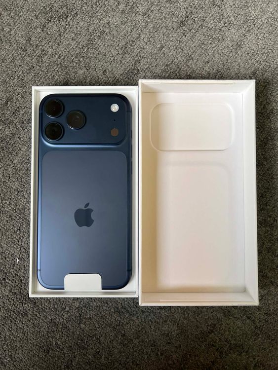 ����̤���� Iphone 17 pro max 256GB �ǥ����ץ֥롼