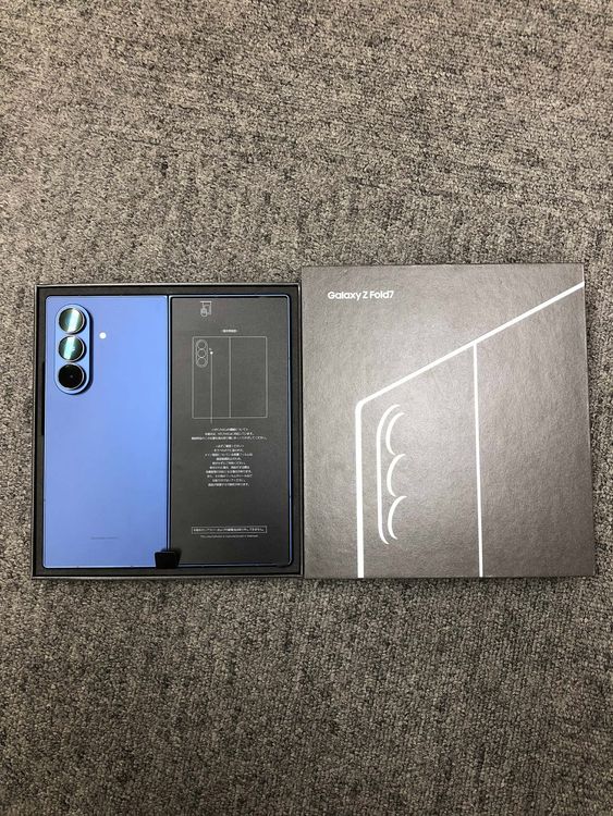 ̤ Galaxy Z Fold7 256GB ֥롼 ɥ