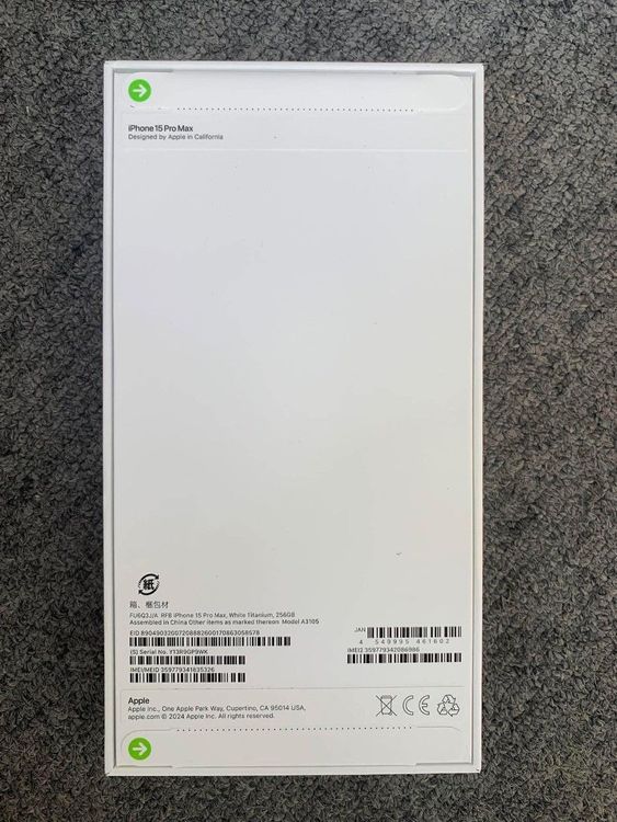 ����̤��������������iPhone 15 Pro Max 256GB �ۥ磻�� �����˥���
