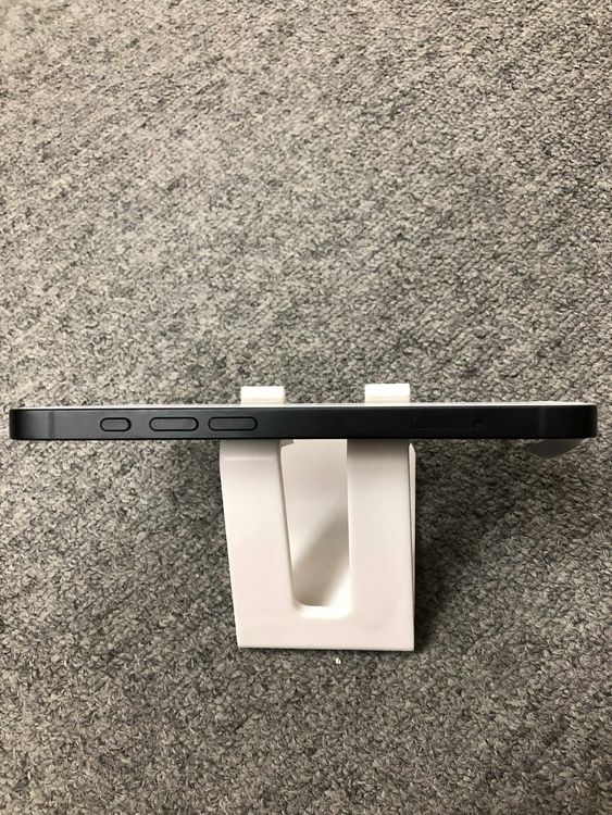   iPhone 16e ֥å 128GB
