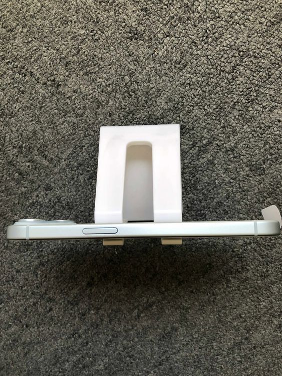   iPhone 15 ֥롼 128GB