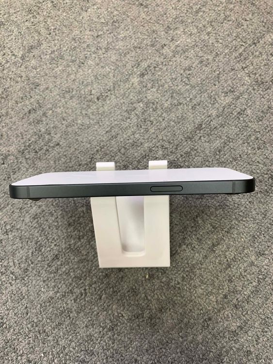   iPhone 16e ֥å 128GB