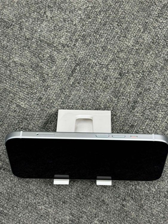 ����Ʊ��  ���ſ���1�� iPhone 15 Blue 128GB