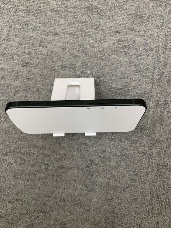 ���� ���� iPhone 15 �֥�å� 128GB�����̥����롦12/25��12/31