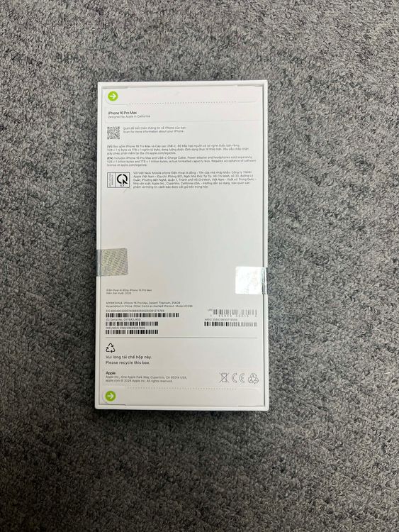 ���ʡ�̤���� iPhone16ProMax256GB�����ǡ� ���̥����롦12/25��12/31