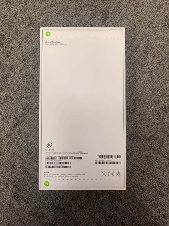 ����̤��������������iPhone 15 Pro Max 256GB �ۥ磻�� �����˥���