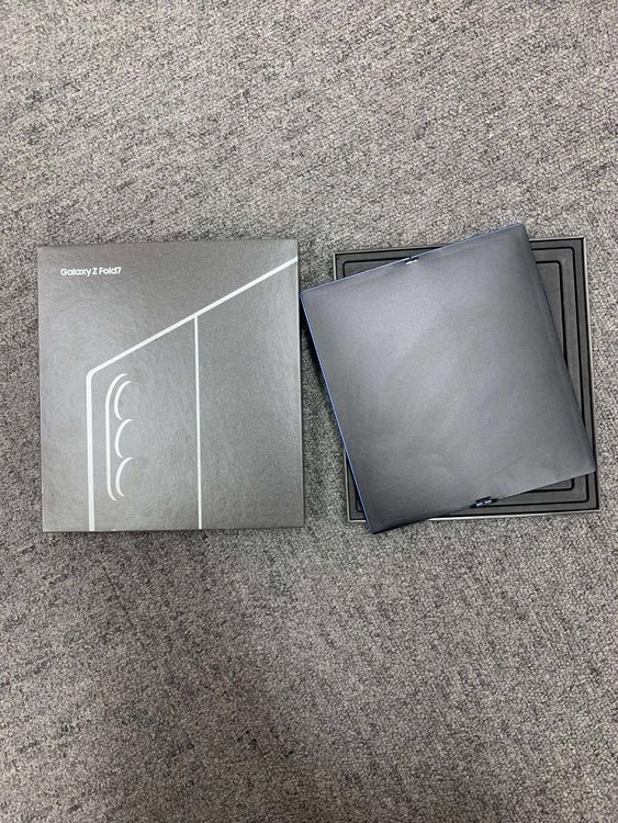 ̤ Galaxy Z Fold7 256GB ֥롼 ɥ