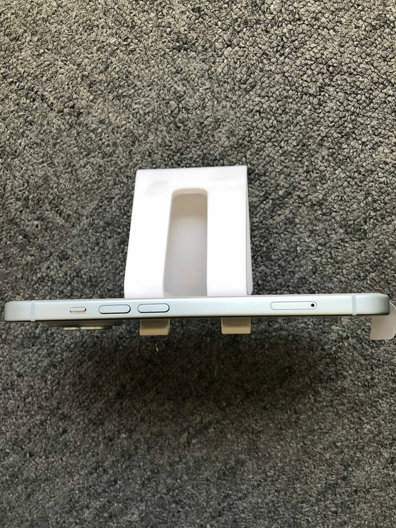   iPhone 15 ֥롼 128GB