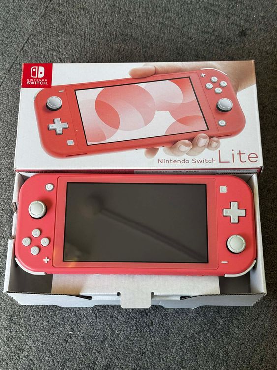 Nintendo Switch Lite �������