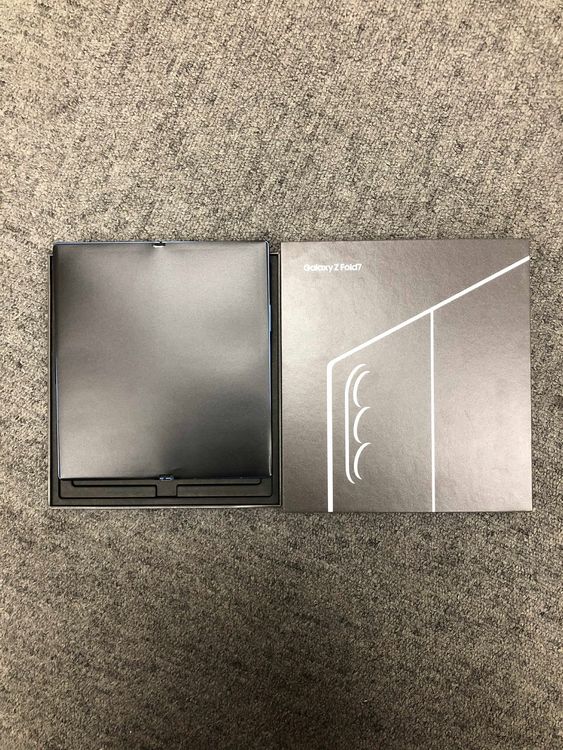 ̤ Galaxy Z Fold7 256GB ֥롼 ɥ