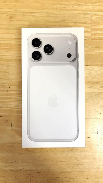 ���ʡ�̤���� iPhone17 ProMax 256GB ����С� ����SIM�ե꡼