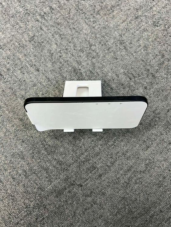 ���� ���� iPhone 15 �֥�å� 128GB�����̥����롦12/25��12/31