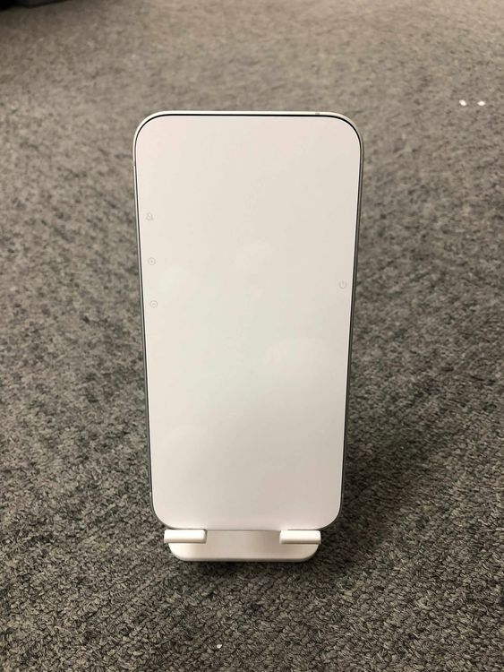   iPhone 16e ۥ磻 128GB