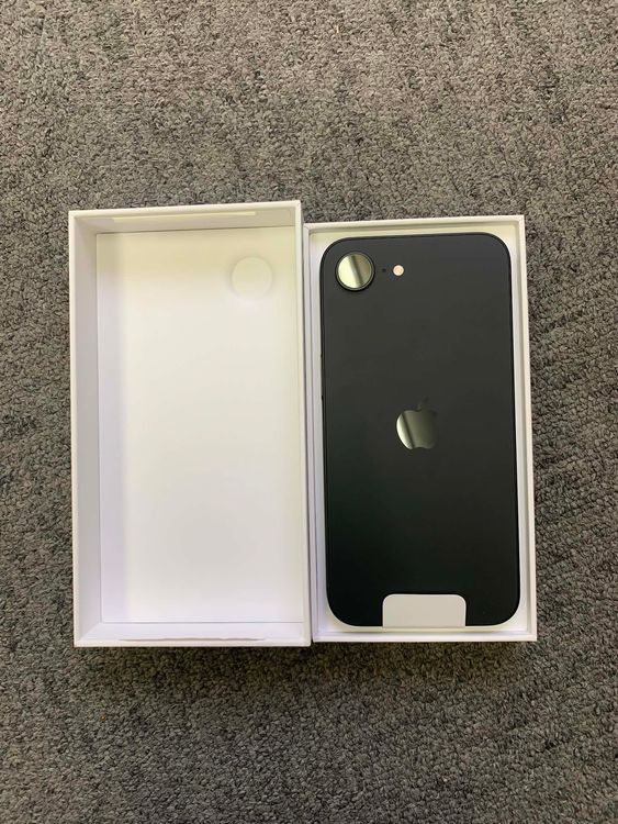 ����̤���� iPhone 17e 256GB Black