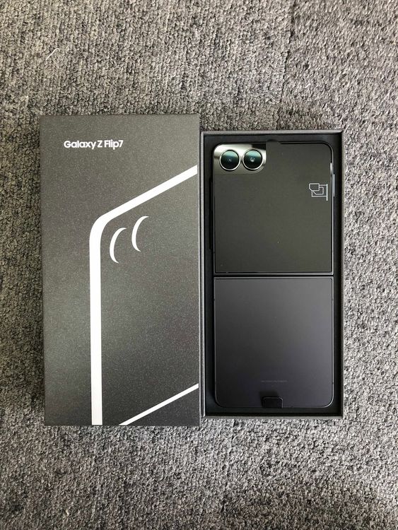 ̤ , GALAXY Z Flip7 256GB ֥롼 ɥ