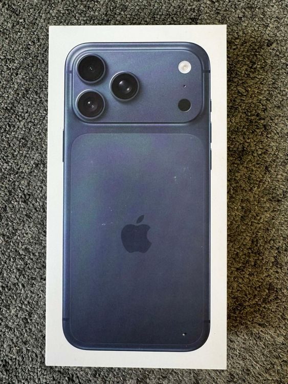 ���ʡ�̤���� iPhone17 Pro Max 256GB�ǥ����ץ֥롼