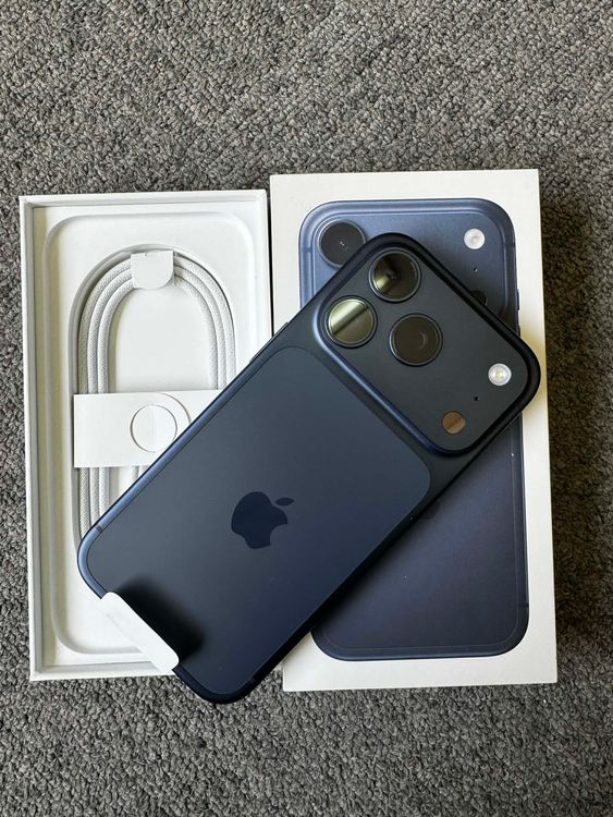 ���ʡ����� iPhone 17 Pro 512GB Deep Blue