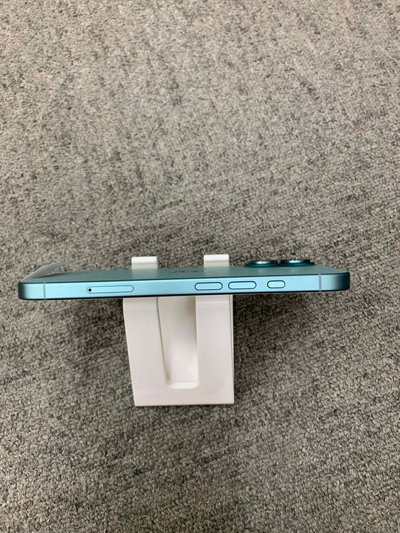 ���� ���ʡ�iPhone 16 �ƥ����� 128GB