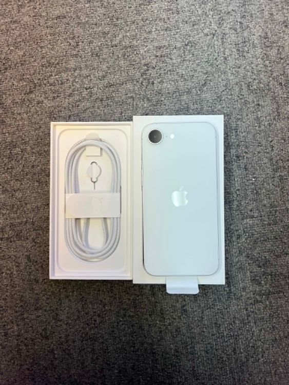 ����̤���� iPhone 16e �ۥ磻�� 128GB �����̥����롦05/23��05/31