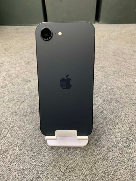   iPhone 16e ֥å 128GB