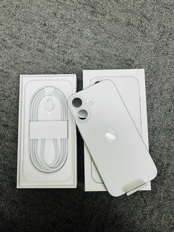 ���ʳ��� iPhone 16 White 128GB