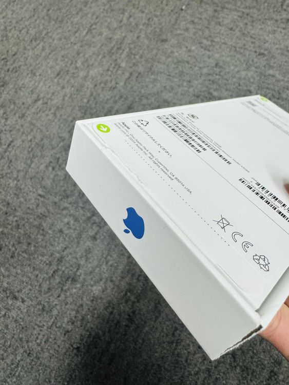 ̤���� Ȣ��� iPhone 16 Ultramarine 128GB