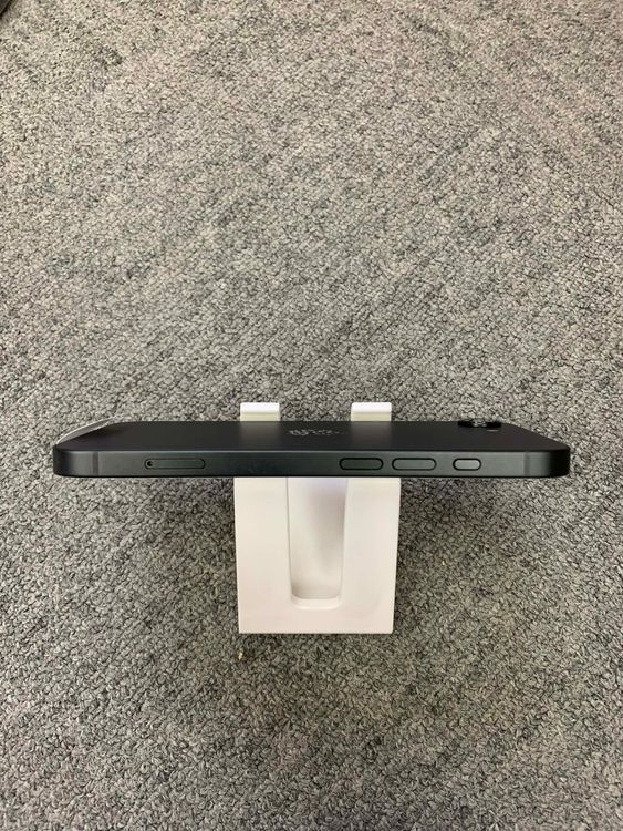   iPhone 16e ֥å 128GB