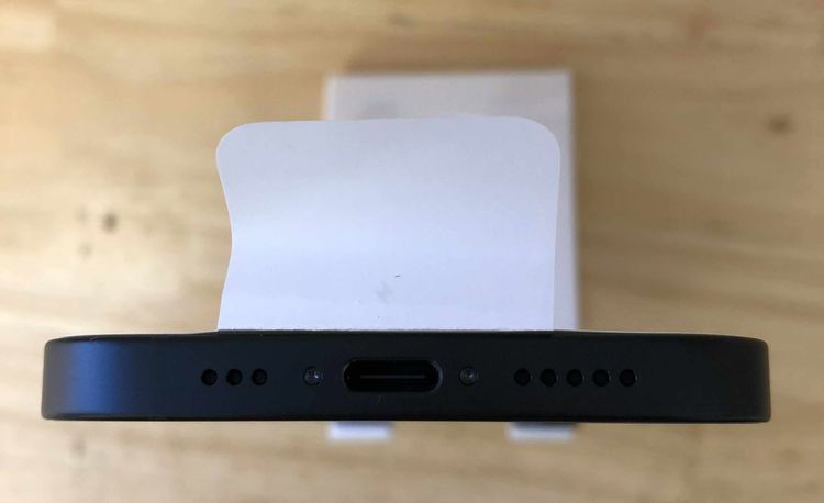  iPhone 16e ֥å 128GB