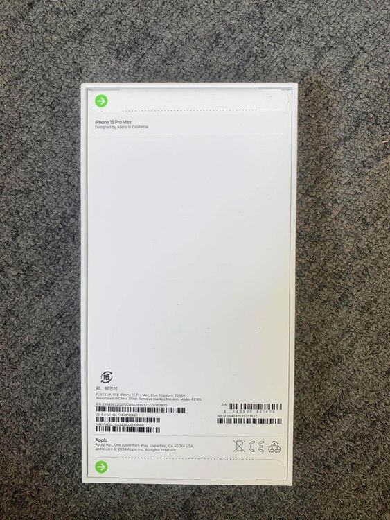 ����̤��������������iPhone 15 Pro Max 256GB �֥롼�����˥���