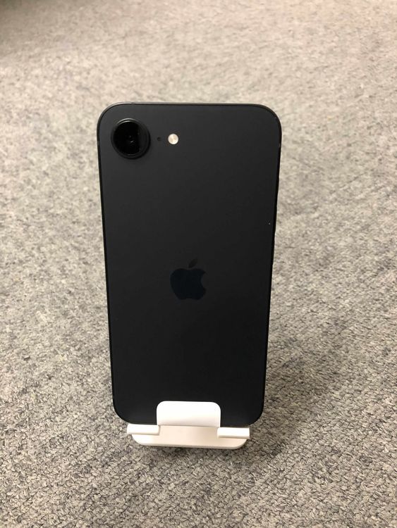   iPhone 16e ֥å 128GB