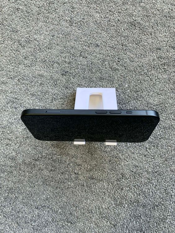 ���� ���� iPhone 15 �֥�å� 128GB�����̥����롦12/25��12/31