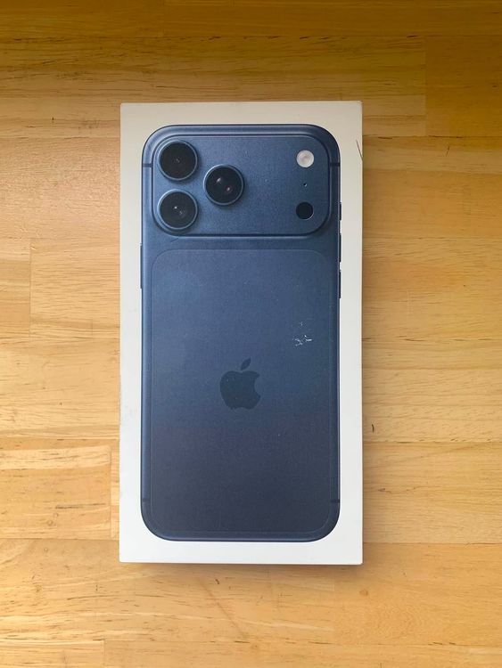����̤�����������ǡ� iPhone 17 Pro Max 512GB �ǥ����ץ֥롼