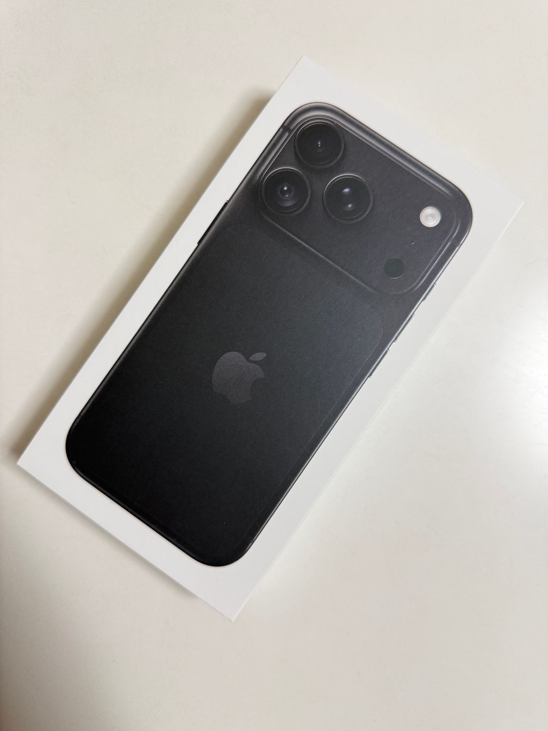 ムスビー｜即日発送【未開封品】 iPhone 18Pro 256Gb ブラック Apple版
