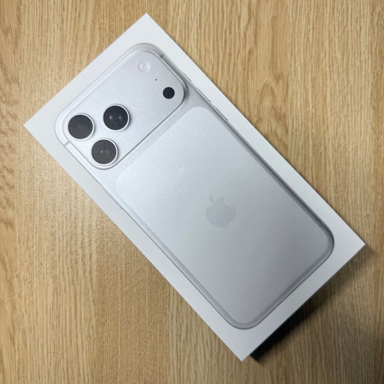 ���ʡ�̤���� iPhone 17ProMax 256GB ����С�Apple SIM�ե꡼¨��ȯ��